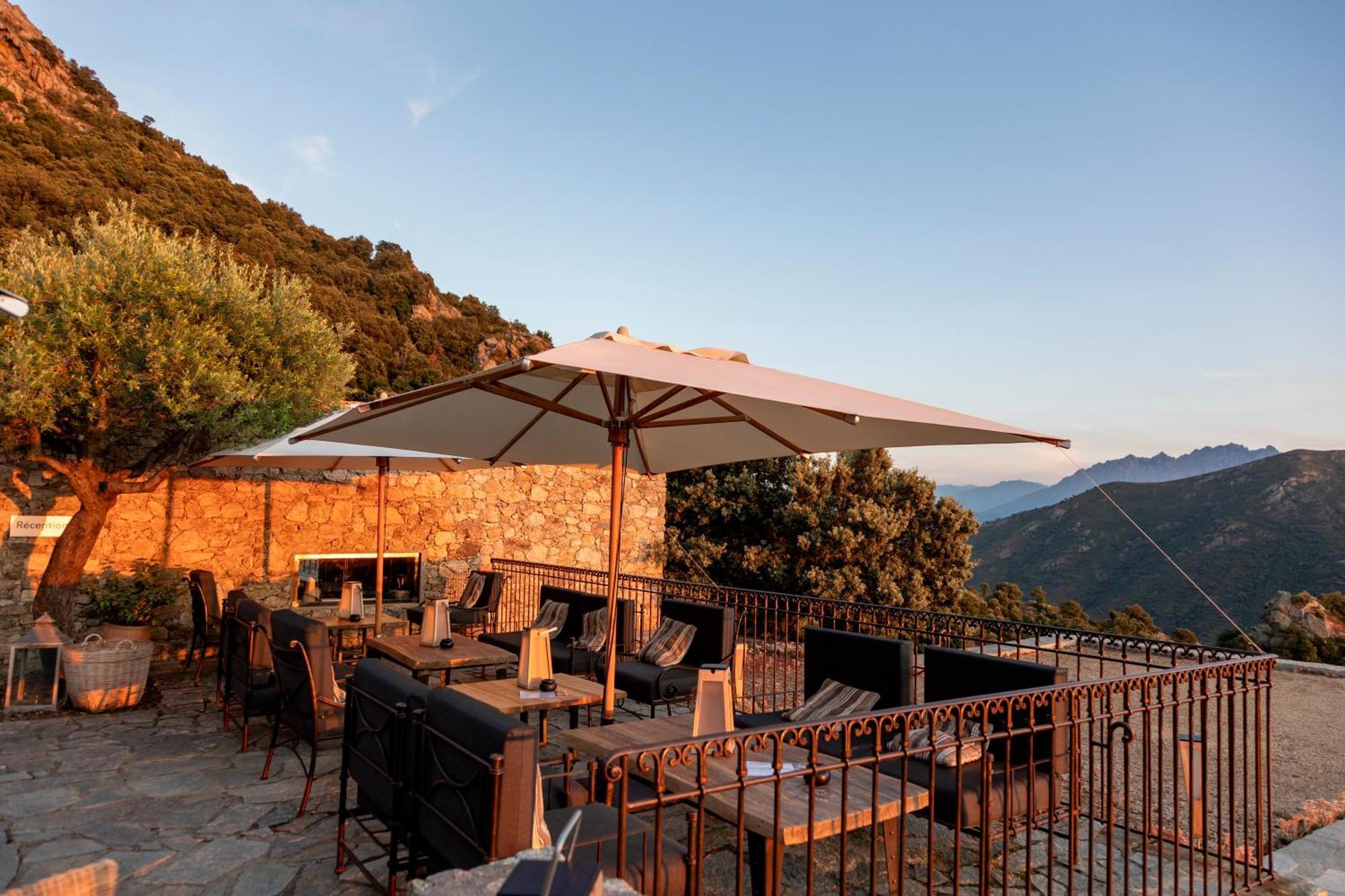 Hotel Case Latine Lama Exterior photo